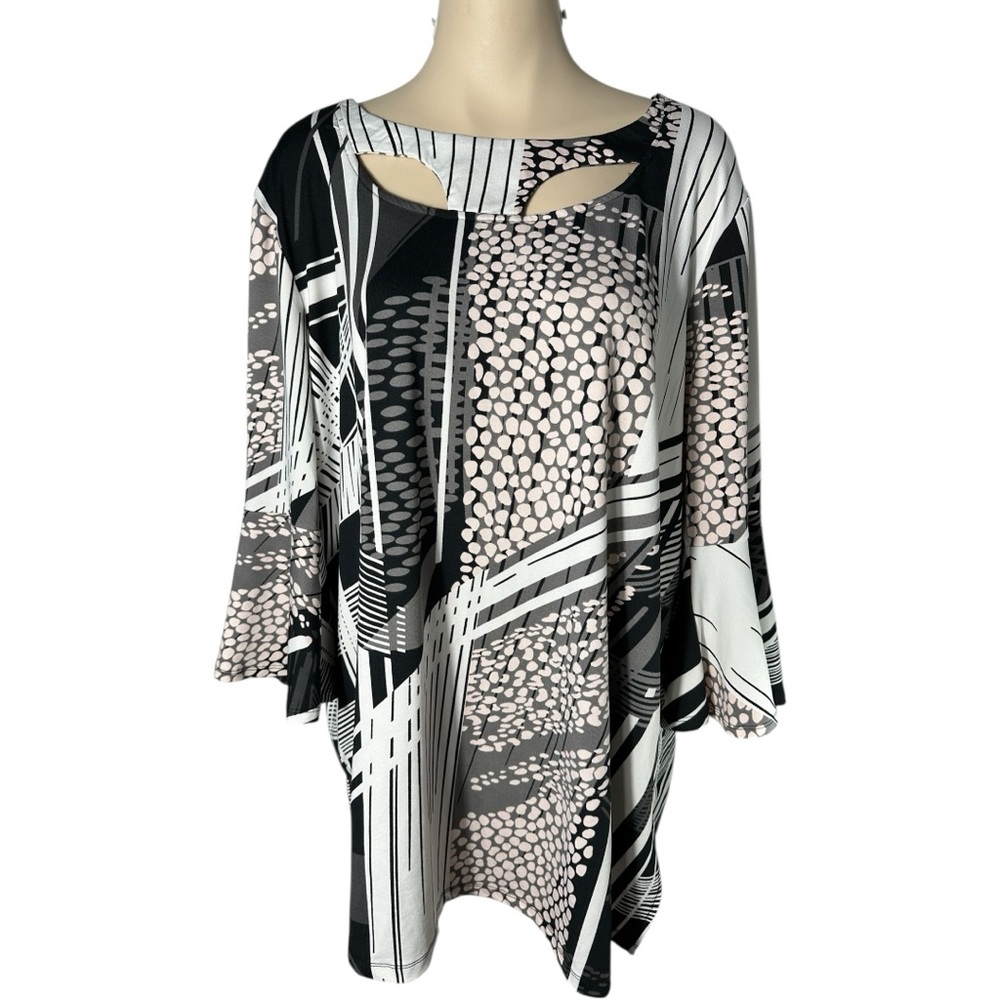 Chic Women's Black and White Patterned Tunic